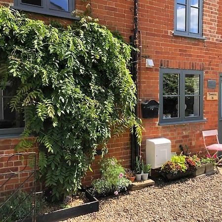 The Town House Villa Aylsham Bagian luar foto