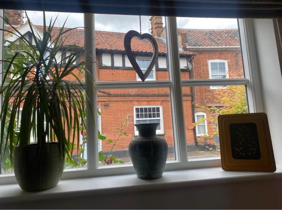 The Town House Villa Aylsham Bagian luar foto