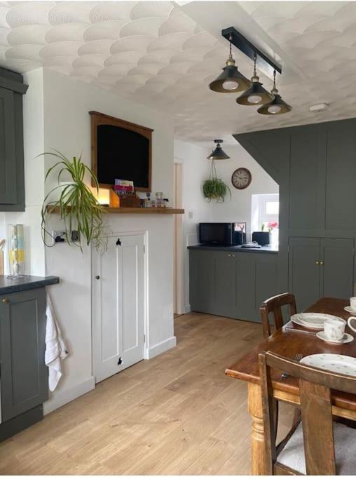 The Town House Villa Aylsham Bagian luar foto