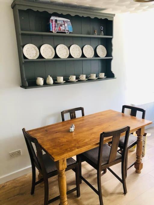 The Town House Villa Aylsham Bagian luar foto